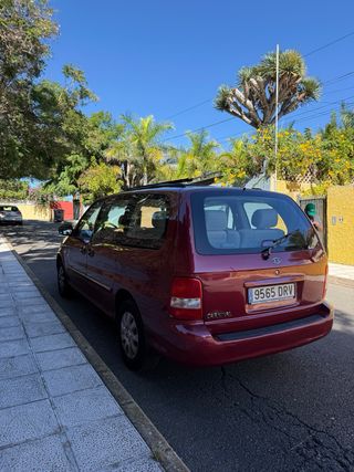 Kia Carnival 2005 – 7 plazas –