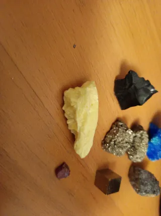 Lote de minerales variados