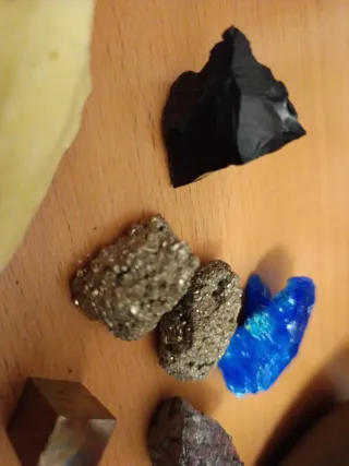Lote de minerales variados