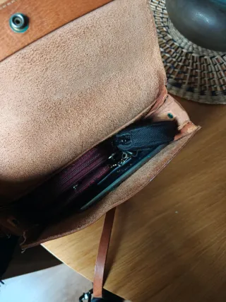 Bolso de piel marrón