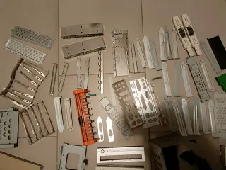 Accessori vari e componenti per case PC desktop