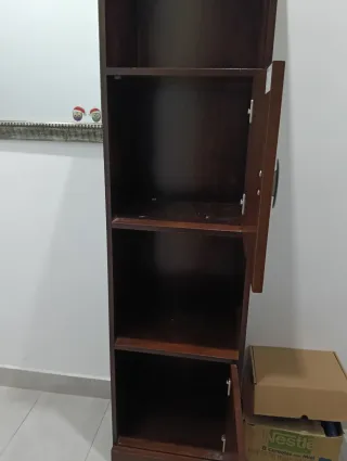 Mueble vertical provenzal madera.