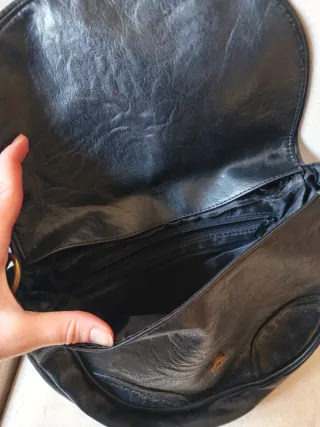 Bolso negro simil piel