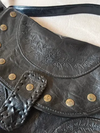 Bolso negro simil piel