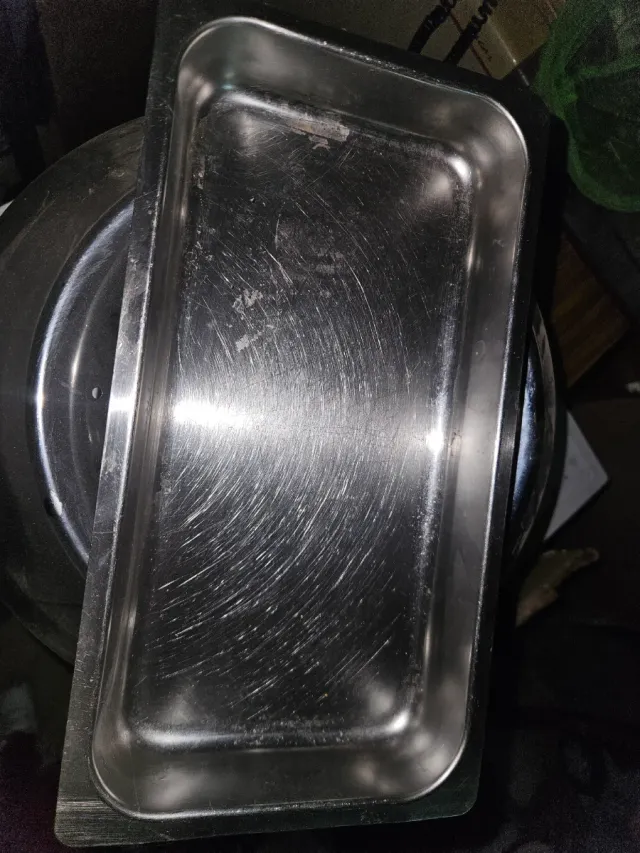 Vassoio in acciaio inossidabile per uso alberghiero