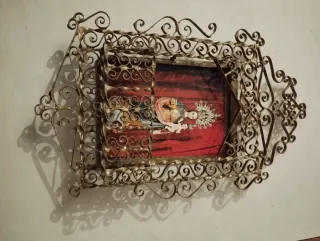 Capilla antigua forja Virgen Niños