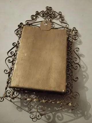 Capilla antigua forja Virgen Niños