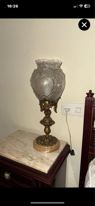 2 Lámparas de mesa dorada y transparente