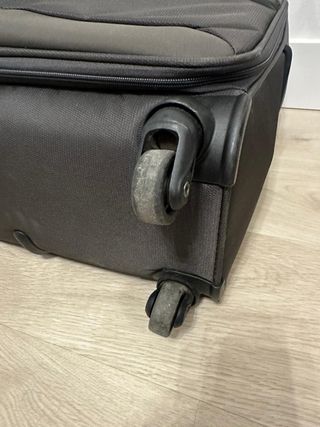 Maleta Samsonite gris y naranja