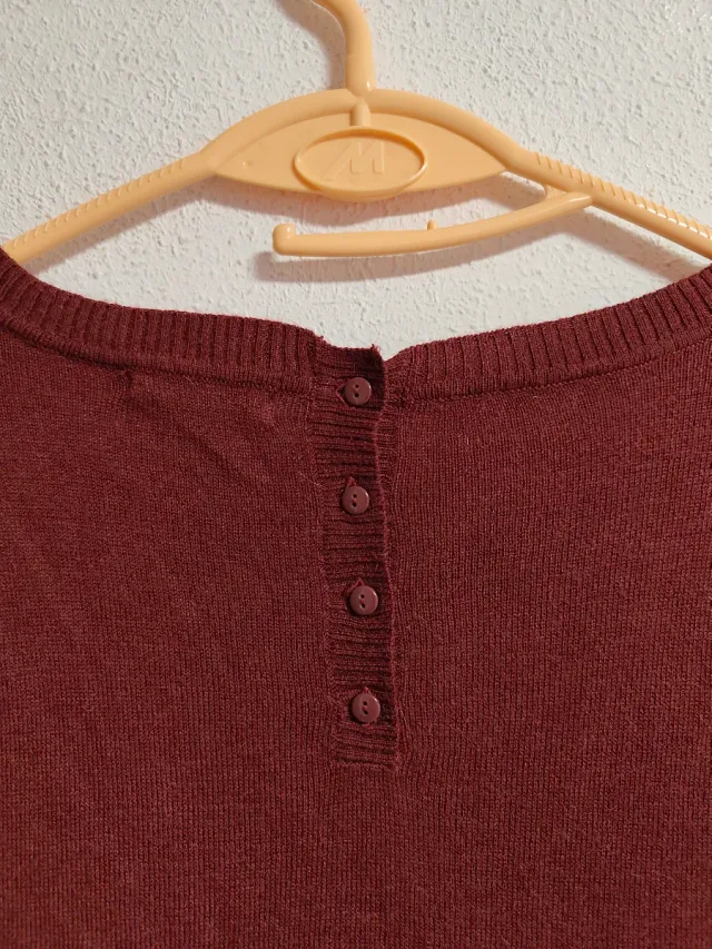 Jersey de chica talla 42 de Easy Wear.