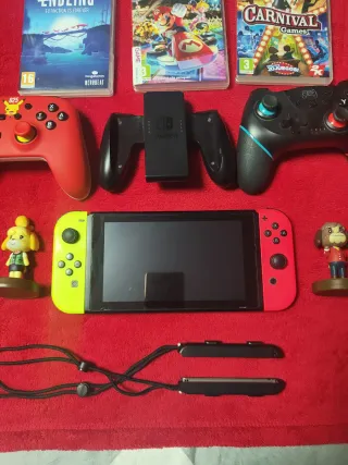 Nintendo Switch Azul/Rojo + Accesorios