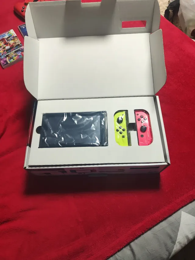 Nintendo Switch Azul/Rojo + Accesorios