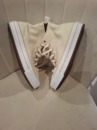 Converse Beige/Blanco Talla 38