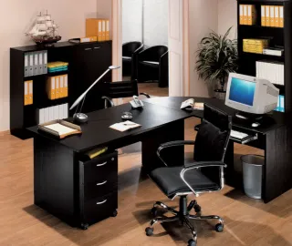 Mesa de despacho madera negra