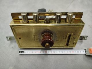 Cerradura de seguridad multipunto