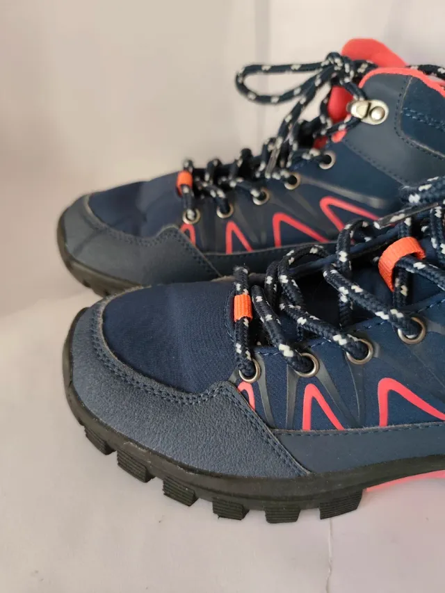 Botas montaña de niña N°36 de Tex.