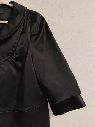 Chaqueta torera de chica talla S de Zara.