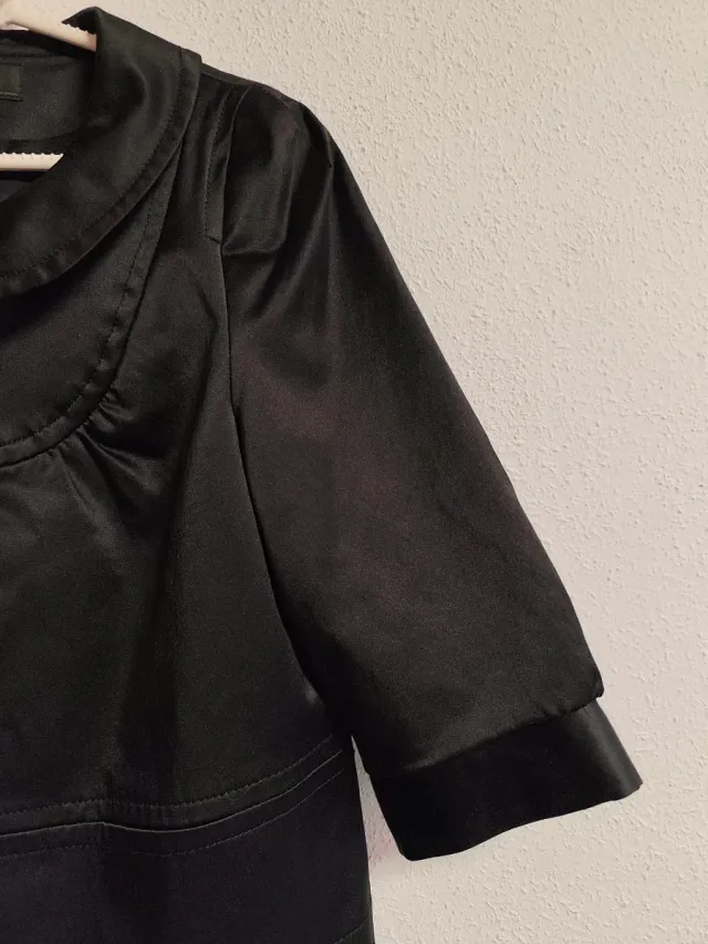 Chaqueta torera de chica talla S de Zara.