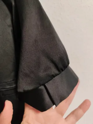 Chaqueta torera de chica talla S de Zara.