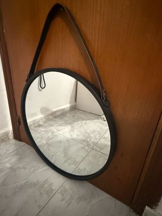 Specchio da trucco rotondo nero