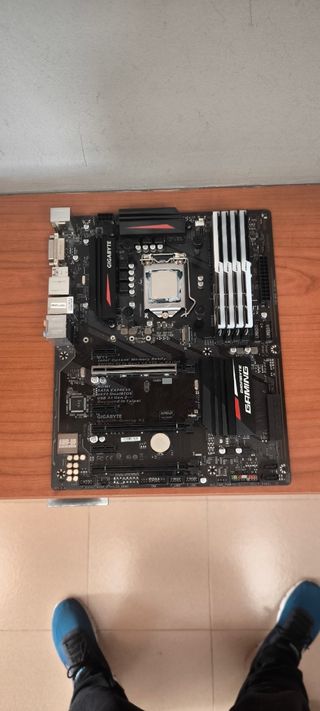 Placa Base Gigabyte i7 7700 + Refrigeración