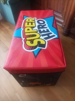 Puf de almacenaje infantil