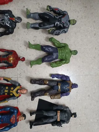 Figuras DC y Marvel