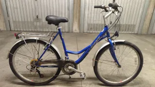 Bici da donna 26" con cestino come nuova