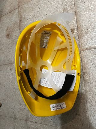 Casco de seguridad amarillo homologado