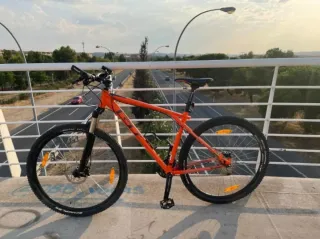 Bicicleta GT Naranja