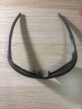 Gafas de sol negras deportivas