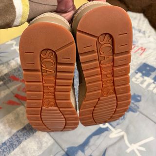 Zapatillas Scalpers Beige y Marrón