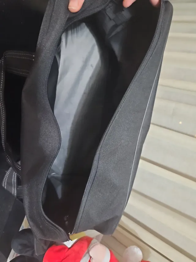 Bolsa de viaje negra