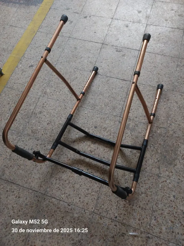 Deambulatore leggero in alluminio pieghevole