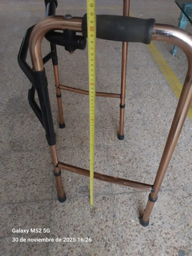 Deambulatore leggero in alluminio pieghevole