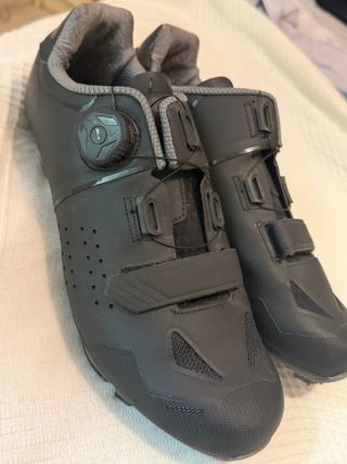 Botas Ciclismo Negras con Cierre BOA