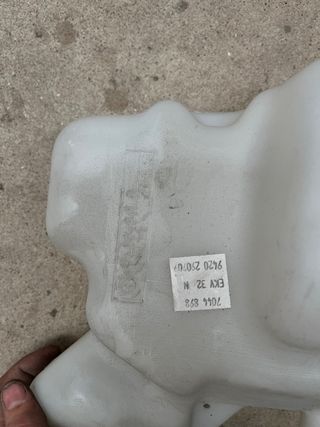 Depósito BMW Serie 5 E39 61 67 7 044 898