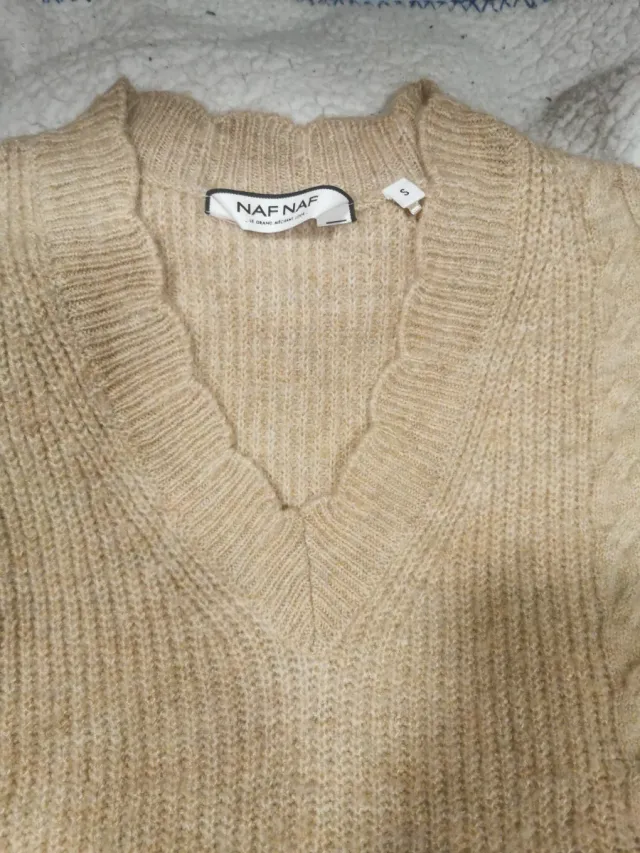 Giubbotto a maglia fine con scollo a V