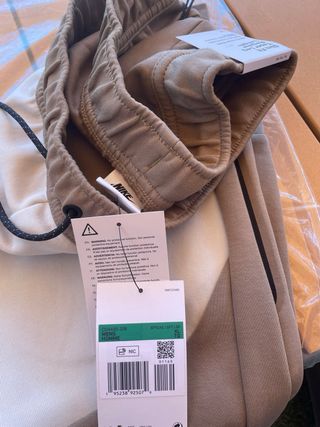 Pantalón Nike Tech Fleece Beige Talla XL