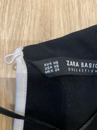 Blusón Zara Negro con Ribete Blanco