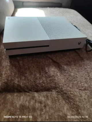 Xbox One S Blanca