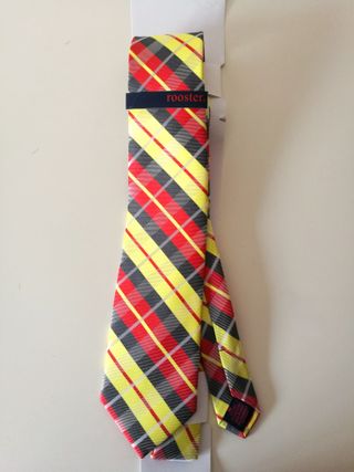 Corbata Rooster Cuadros Rojas y Amarillas Seda