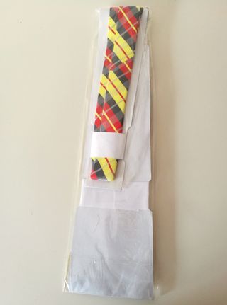 Corbata Rooster Cuadros Rojas y Amarillas Seda