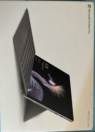 Microsoft Surface Pro 5 (1796) y Stylus Pen
