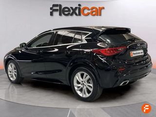 Infiniti Q30 1.5D PREMIUM TECH