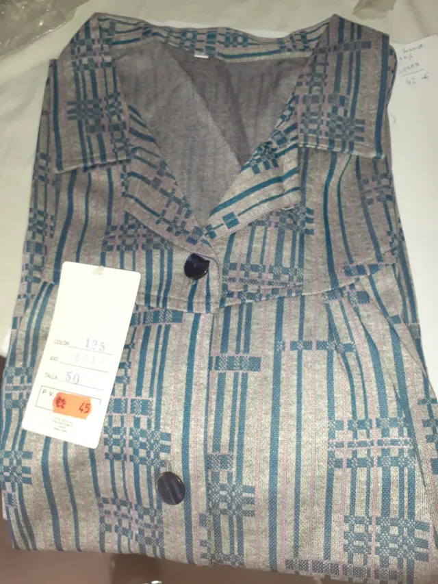 Batas de punto mujer manga larga otoño invierno.