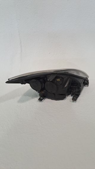 FARO IZQUIERDO FORD FOCUS BERLINA (CAP) (2)