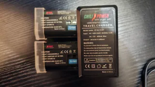 2 Batterie e Caricatore CP-EL15 Nikon d7000 d7100