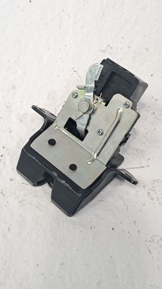 CERRADURA MALETERO / PORTON KIA CEED