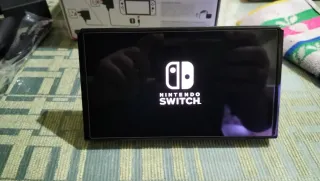 Nintendo Switch OLED + 128GB MicroSD